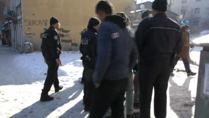 Kars Polisinden Narkotik Uygulaması