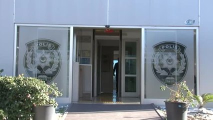 Erkek Kılığına Giren Kız Kardeşler, Motosikletle Kadınları Gasp Etmişler