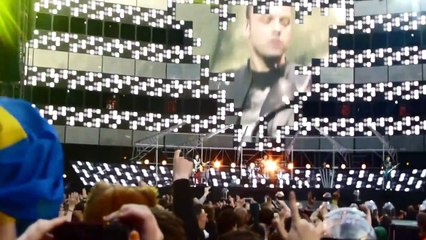 Download Video: Muse - Supermassive Black Hole, Emirates Stadium, London, UK  5/25/2013