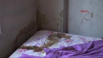 Adana Aldatma Tartışmasında Üzerine Kaynar Su Döken Eşini Bıçakladı