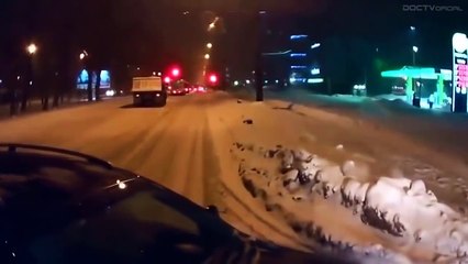 Si no lo hubieran grabado nadie lo creeria - If it were not filmed, no one would believe it!