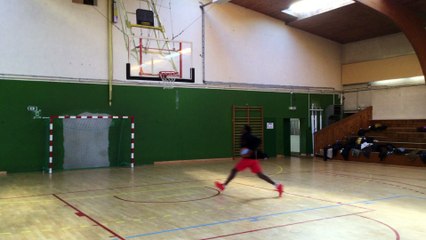 Mardi 12 décembre 2017 Grégory Bengaber répond aux défis lancés par les élèves