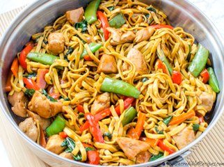 | How to make a Chicken Lo Mein | Best Dinner Recipe 2017 |