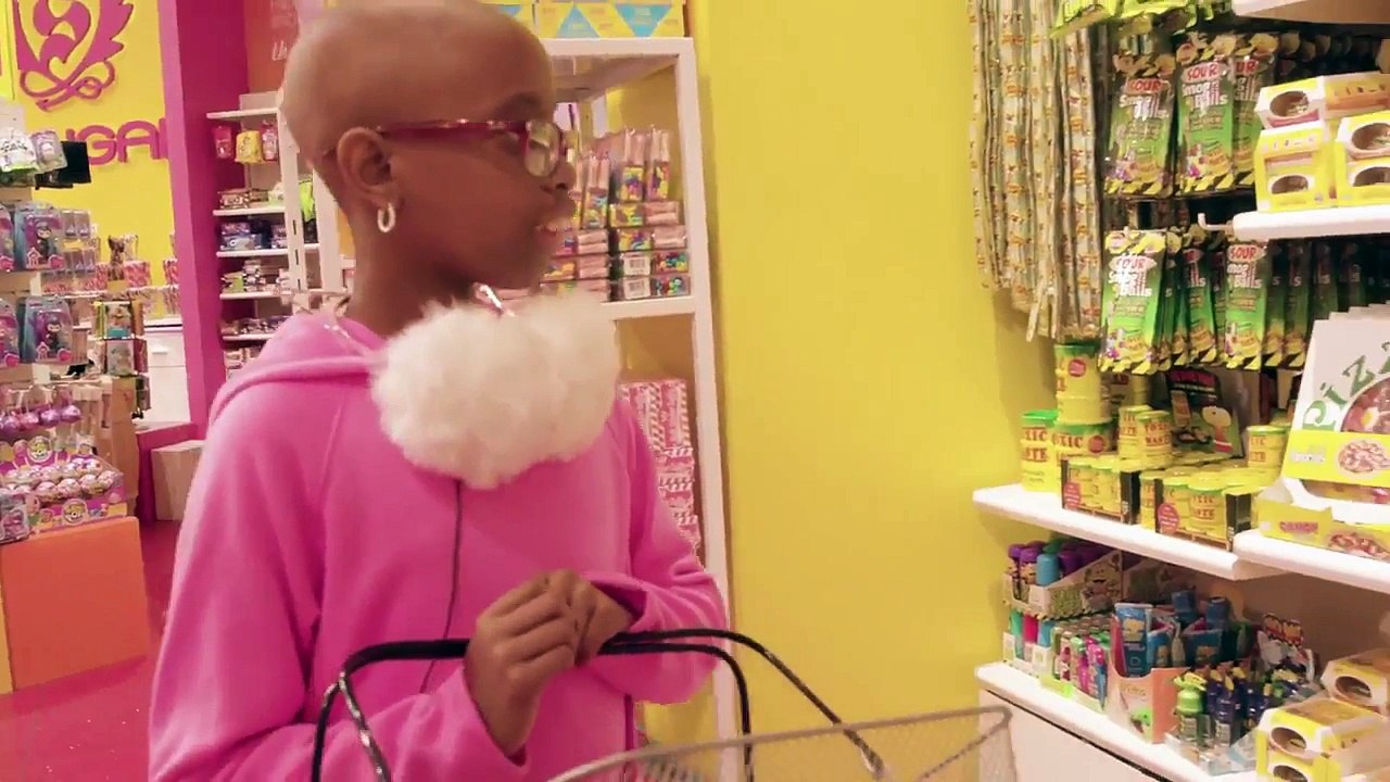 A Macy’s Parade Sneak Peek for a Family Facing Pediatric Cancer | Aflac