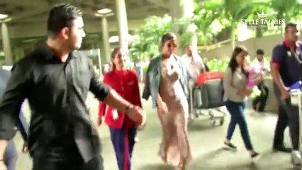 Priyanka Chopra's HOT Airport Look _ Celebrity Style File