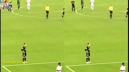 Real Madrid vs Al Jazira -Cristiano Ronaldo reaction after the shouts of Messi's Fans