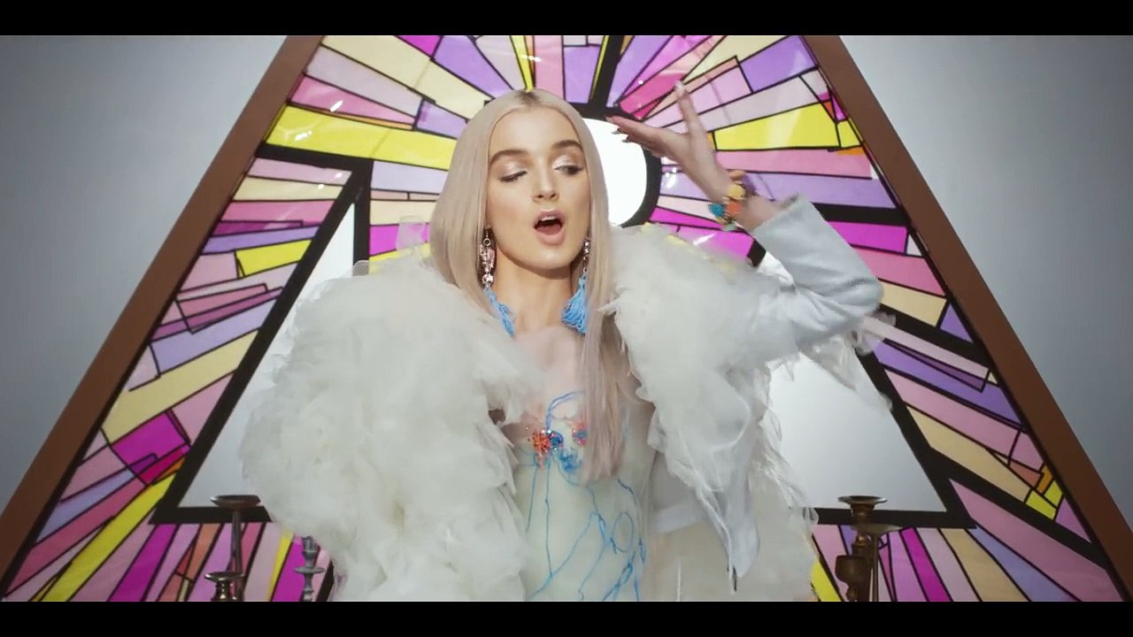 Bleach Blonde Baby (Official Video)