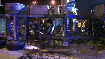 Başkent’te Freni Boşalan Alçı Yüklü Tır Devrildi: 1 Ölü