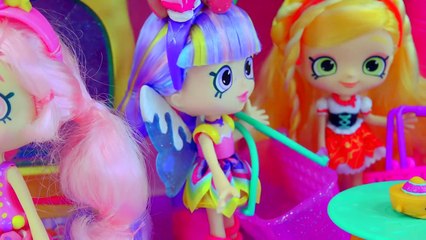 Black Friday Shopping ! Shopkins Shoppies Dolls Shop At Super Mall - Toy Video-xQfNBCjSFe4