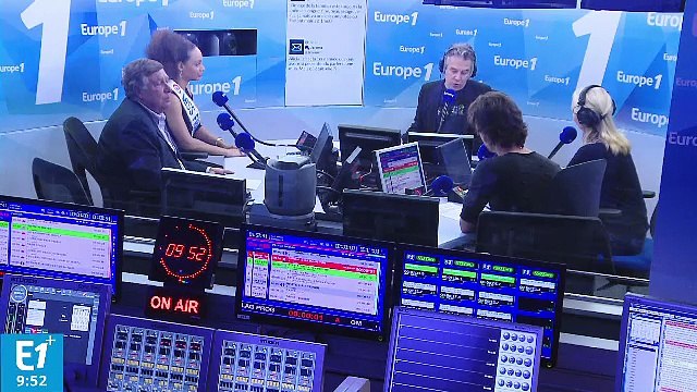 Les Inrocks : les chevaliers de la légion donneurs de leçons