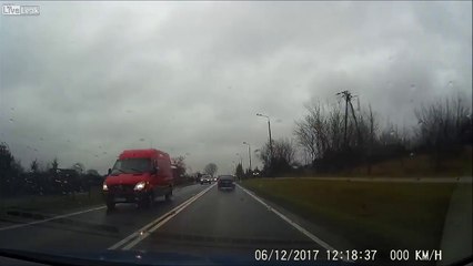 Doubler sans regarder derrière