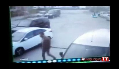 İş yerine el yapımı patlayıcı atılma anı kamerada