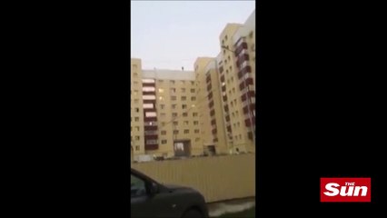 9X chết thương tâm khi đang selfie trên nóc nhà 9 tầng