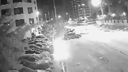 Park Halindeki Otomobillerin Lastiklerinin Çalınması Güvenlik Kamerasında
