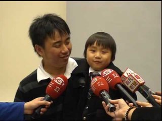 《偷心大聖PS男》小陀螺--小小彬來拜年