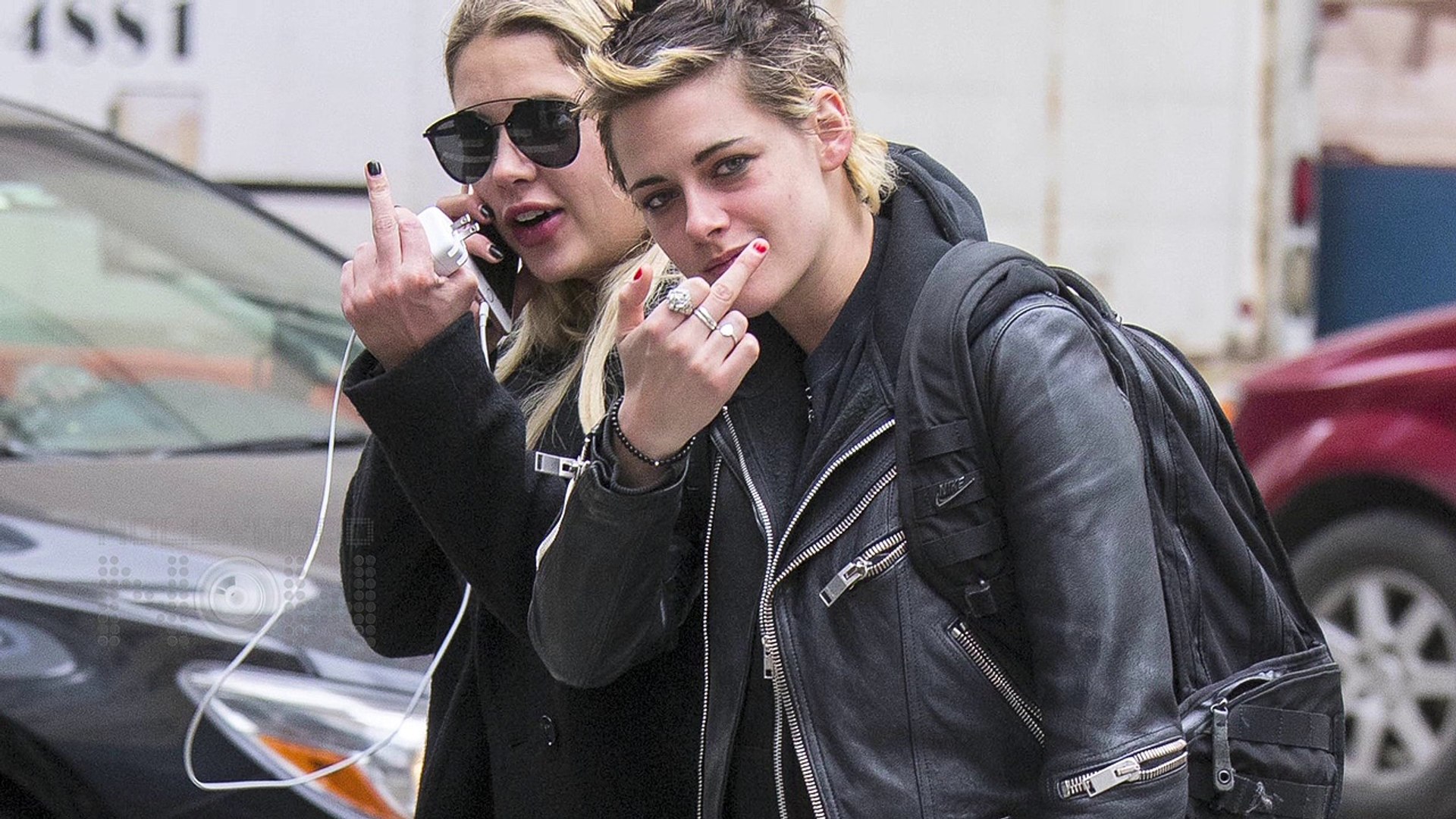 Kristen Stewart Shows The Middle Finger While Out With Ashley Benson for  NYC stroll - video Dailymotion