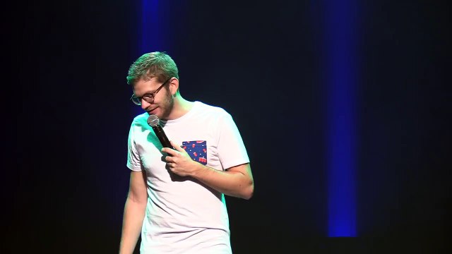 Payé par UBS pour son spectacle de fin d'année, l'humoriste Thomas Wiesel allume UBS