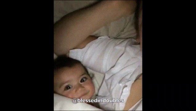 Impossible de résister à ce sourire de bébé... Trop mignon