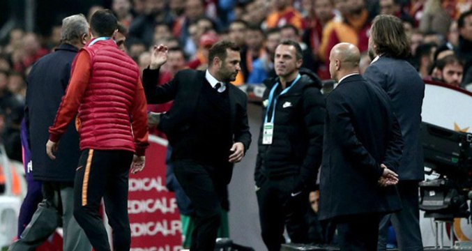 PFDK'dan Gomis'e 1, Okan Buruk'a 5 Maç Ceza