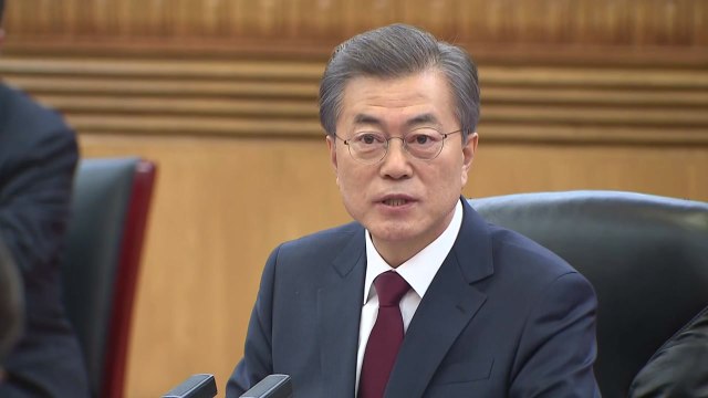 문재인 대통령 번영의 역사 함께 쓰자 ...시 주석 관계 회복 최고의 모멘텀 / YTN