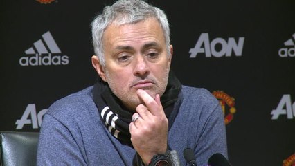 Tải video: Mourinho in the dark over Bailly injury