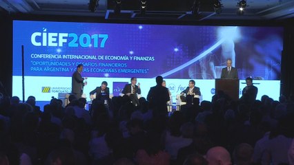 Ministro Dujovne defiende el programa económico de Argentina basado en inversion