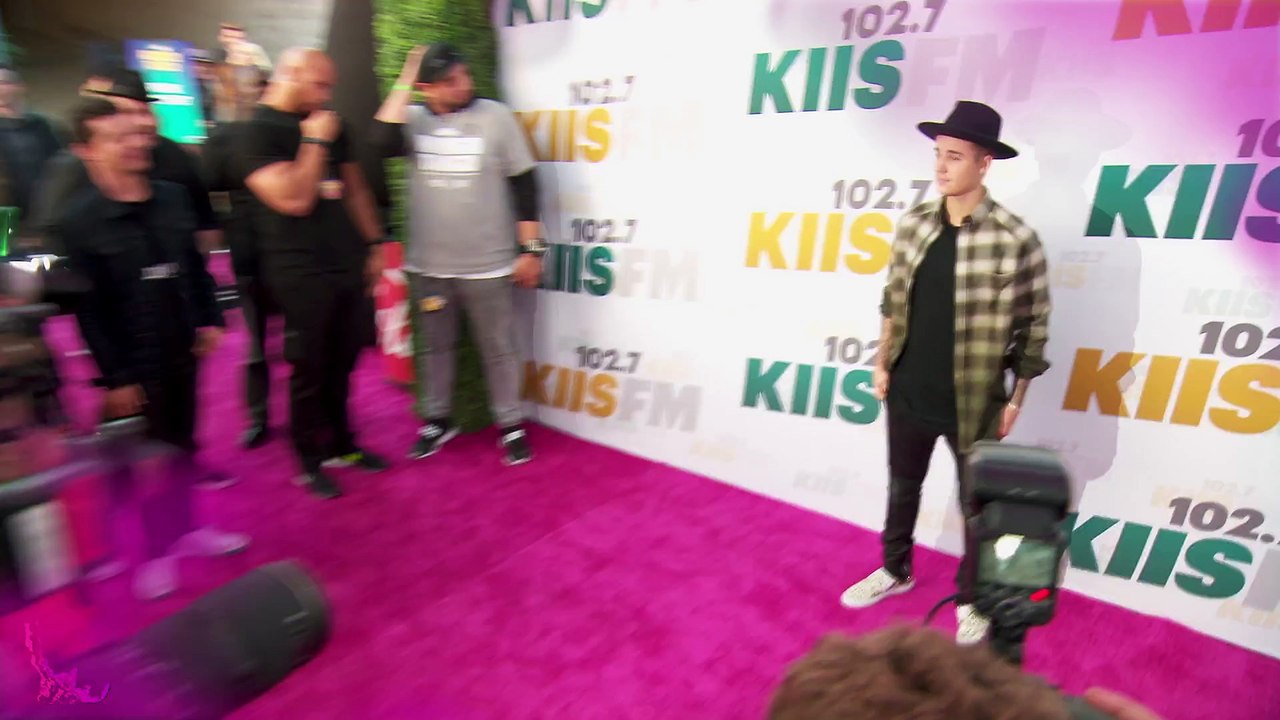 Justin Bieber May Propose To Selena Gomez On Christmas | Hollywoodlife