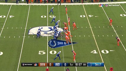 Indianapolis Colts running back Frank Gore takes screen pass for 22-yards and a first down