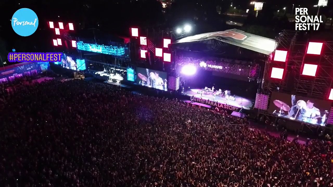 Paramore - Misery Business ( Live at Personal Fest 2017 Buenos Aires )