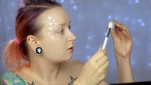 Królowa Lodu ❄ Tutorial na Halloween ♡ Red Lipstick Monster ♡-ZIWquPZf4Y0