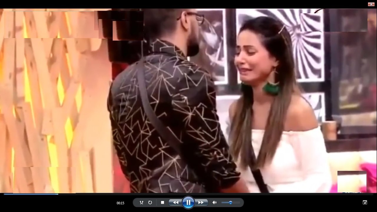 Bigg Boss 11 - Hina Khan Cried during meeting with Rocky