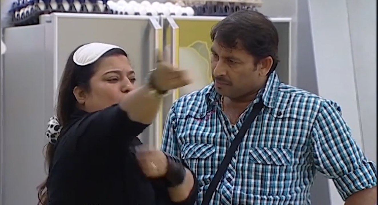 Bigg Boss - 4 Big Fight between Dolly Bindra And Manoj Tiwari