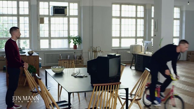 Interview mit Katja Kipping (Die Linke) _ Ein Mann, eine Wahl _ ProSieben-Ir1xiOF_puE