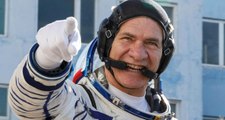 En Yaşlı Astronot! 60 Yaşındaki İtalyan Dünya'ya Döndü