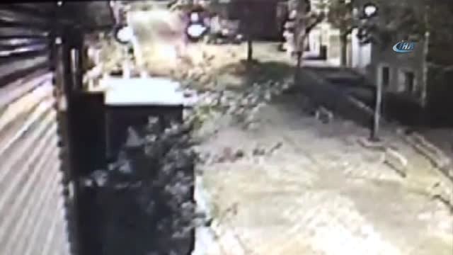 Hırsızlık Anı Güvenlik Kameralarına Saniye Saniye Yansıdı