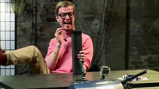 Circus HalliGalli Aushalten - Nicht lachen - Teil 2 _ ProSieben-IbqC5GvAmiM