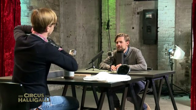 Circus HalliGalli Aushalten - Nicht lachen Vol.2 Teil 2.1 _ ProSieben-gwy_4fw-FWs