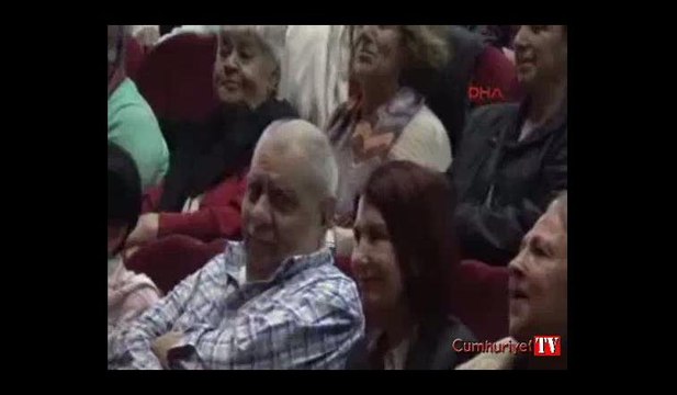 Arif Sağ: Ben sevilecek bir insanım, beni sevmeye devam etsinler