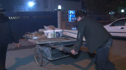 Çaldıkları İnşaat Malzemeleriyle Kaçarken Yakalandılar