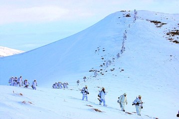 Van'daki Terör Operasyonunda PKK'ya Büyük Darbe! Mehmetçik, Karlı Dağları Didik Didik Aradı