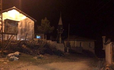 Öldürdüğü Ağabeyinin Cesediyle Birlikte Kendisini Eve Kilitledi