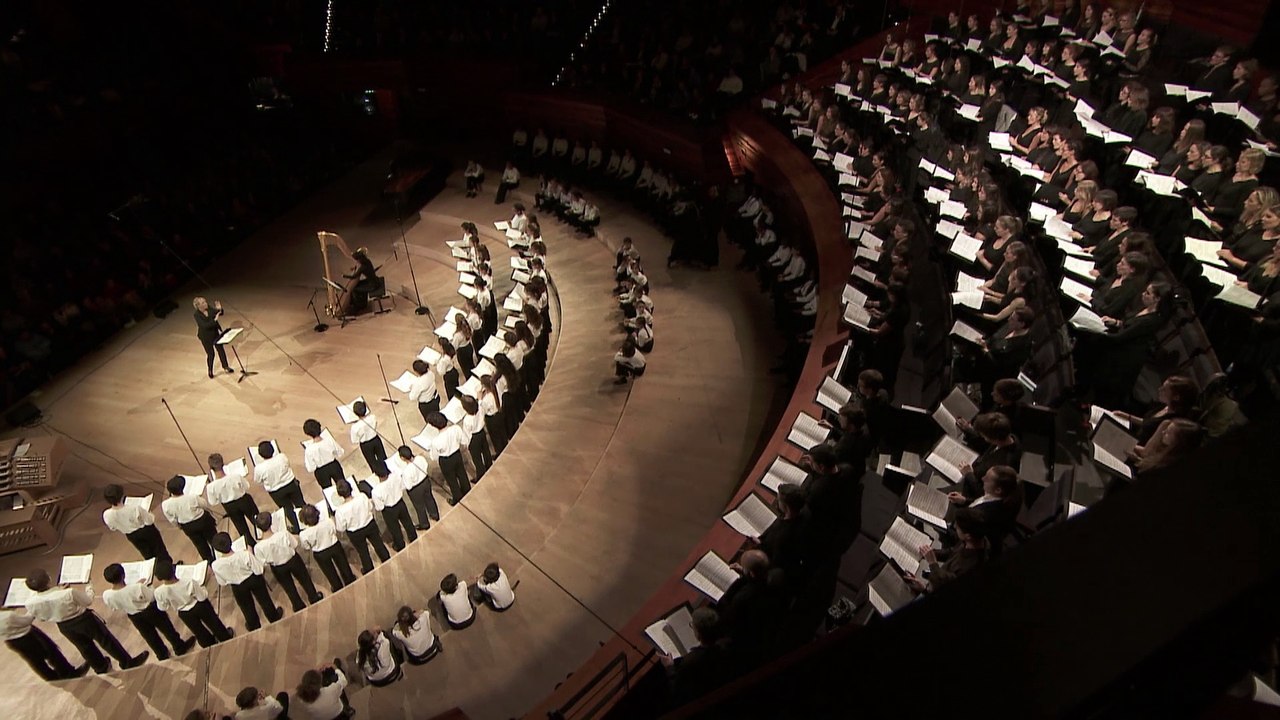 Britten : "There is no Rose", extrait de "A Ceremony of Carols" sous la direction de Sofi Jeannin