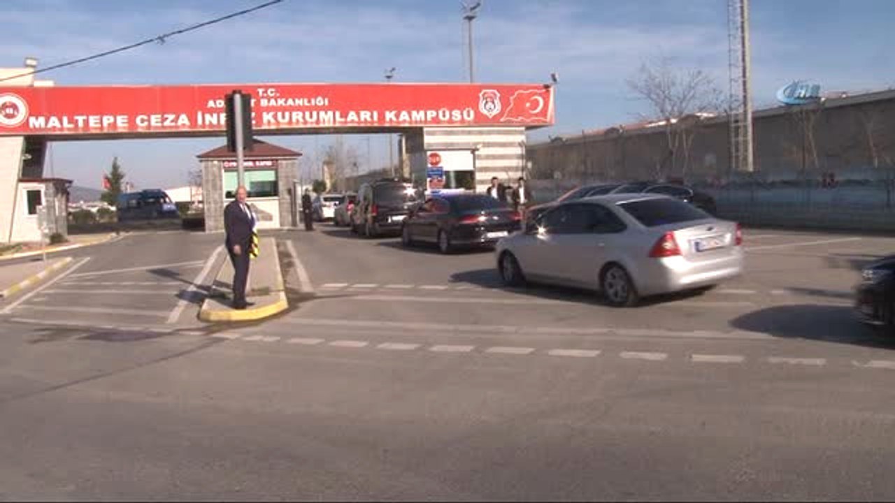 CHP Genel Başkanı Maltepe Cezaevi'nde Tutuklu Bulunan Enis Berberoğlu'nu Ziyaret Etti