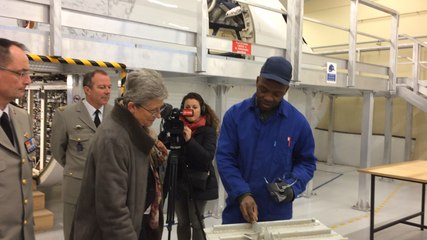 Visite d’une secrétaire d’Etat au Centre militaire de formation professionnelle