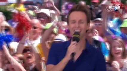 Tex mis à pied par France 2 : Cyril Féraud lui apporte son soutien