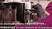 Conozca el café atendido por jóvenes con síndrome de Down