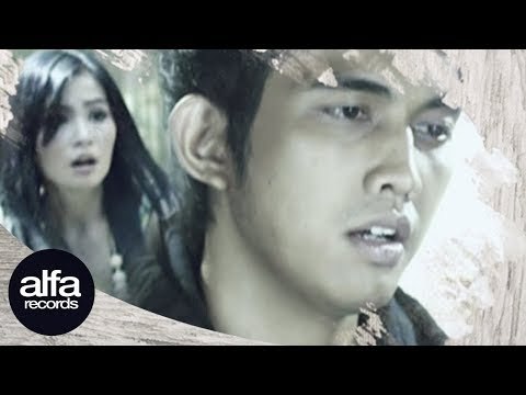 Lyla - Bernafas Tanpamu [Official Music Video]