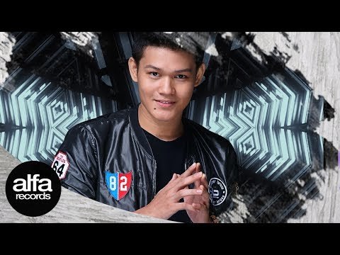 Mahesya - Menunggu [Official Video Lirik]