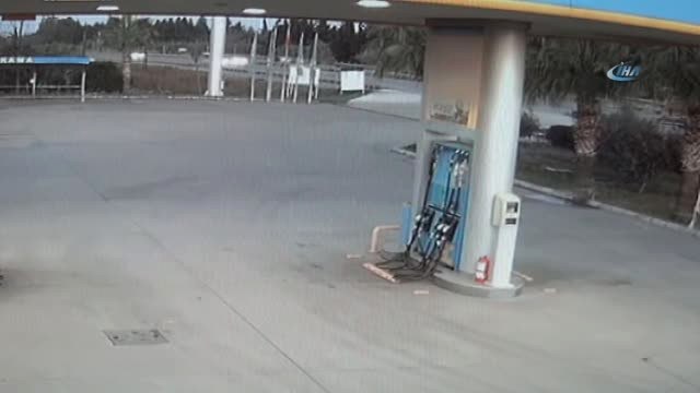 Traktörün Altında Kalarak Feci Şekilde Can Verdi...kaza Anı Kamerada