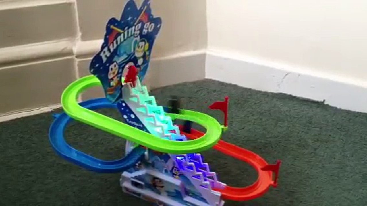 Penguin Race Toy - Children Fun Learn Play Toy Indoor Games Kids Racing Frozen Path Battery Operated